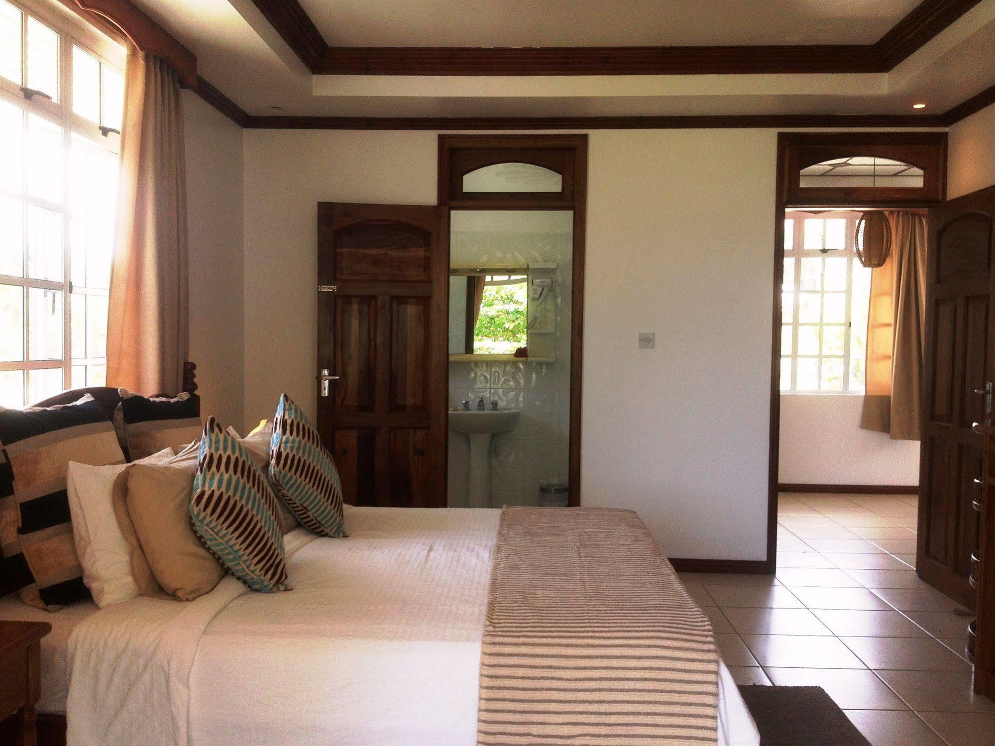 Ocean Jewels Resort Grand Anse  Eksteriør billede